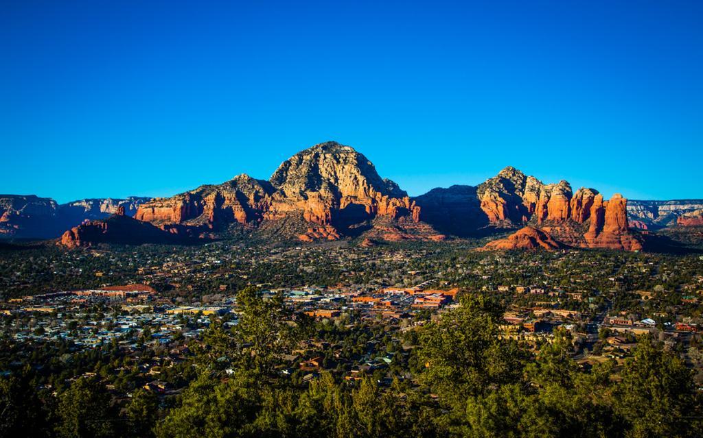 Verde Valley Lawn Cottage 11 コットンウッド エクステリア 写真
